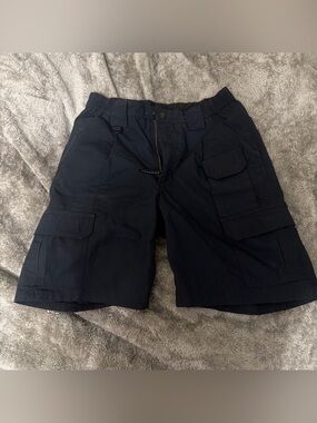 Excellant Proper Men's dark navy  Cargo Shorts - multiple pockets